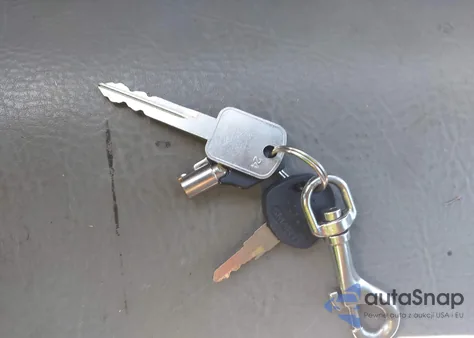 2001 Ford F-250 Lariat/Xl/Xlt из США, поврежденный, VIN 1FTNX20L01ED77861